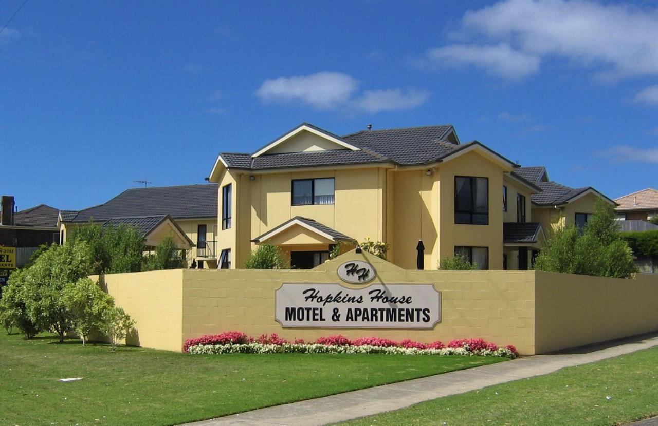 ווארנאמבול Hopkins House Motel & Apartments מראה חיצוני תמונה